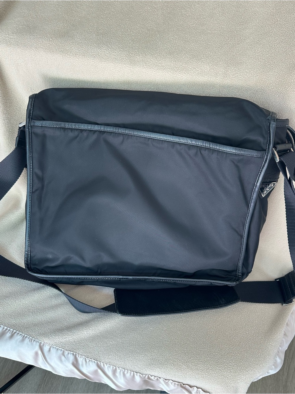 Prada Tessuto Nylon Messenger Laptop Bag unisex crossbody black silver buckle - Picture 4 of 12